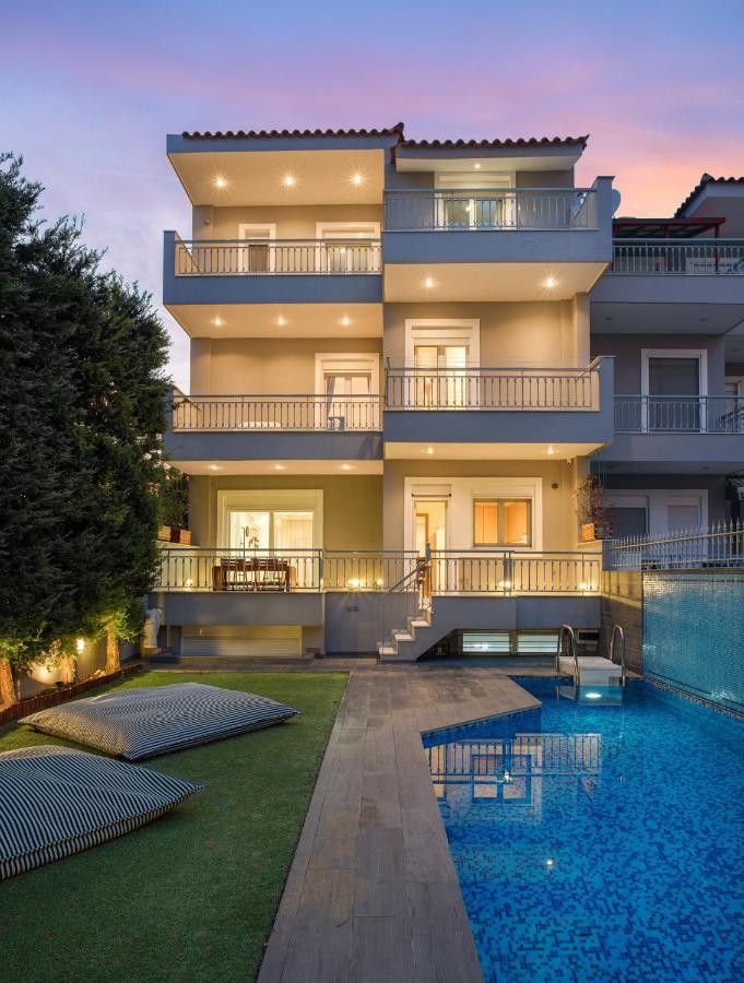 Athenian Grand Riviera * אתונה